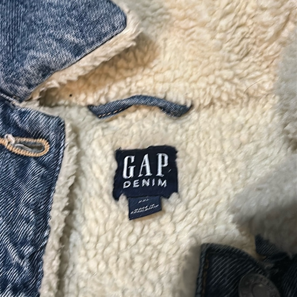 Gap denim jacket - Picture 2 of 3